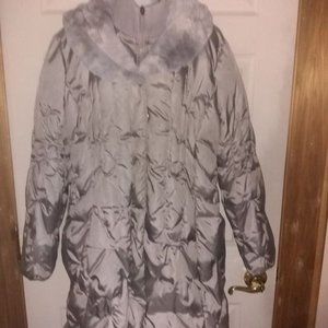 Ladies Winter Coat by Laura